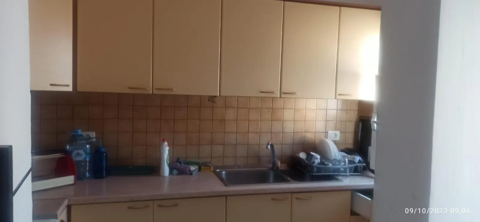 Pensjonat Royal 3 Hostel Opposite Nalu Bar Tirana Albania