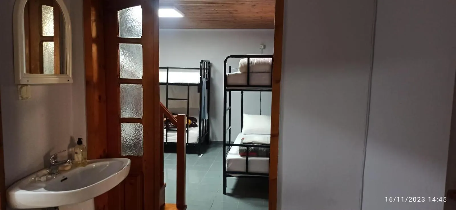 Pensjonat Royal 3 Hostel Opposite Nalu Bar Tirana